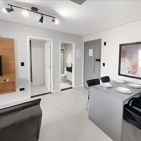 Apto Com Lazer Completo, Piscina, Ar, Mercadinho E Pet Friendly A 1 Min Da Praia Praia Grande (Santos) Ngoại thất bức ảnh