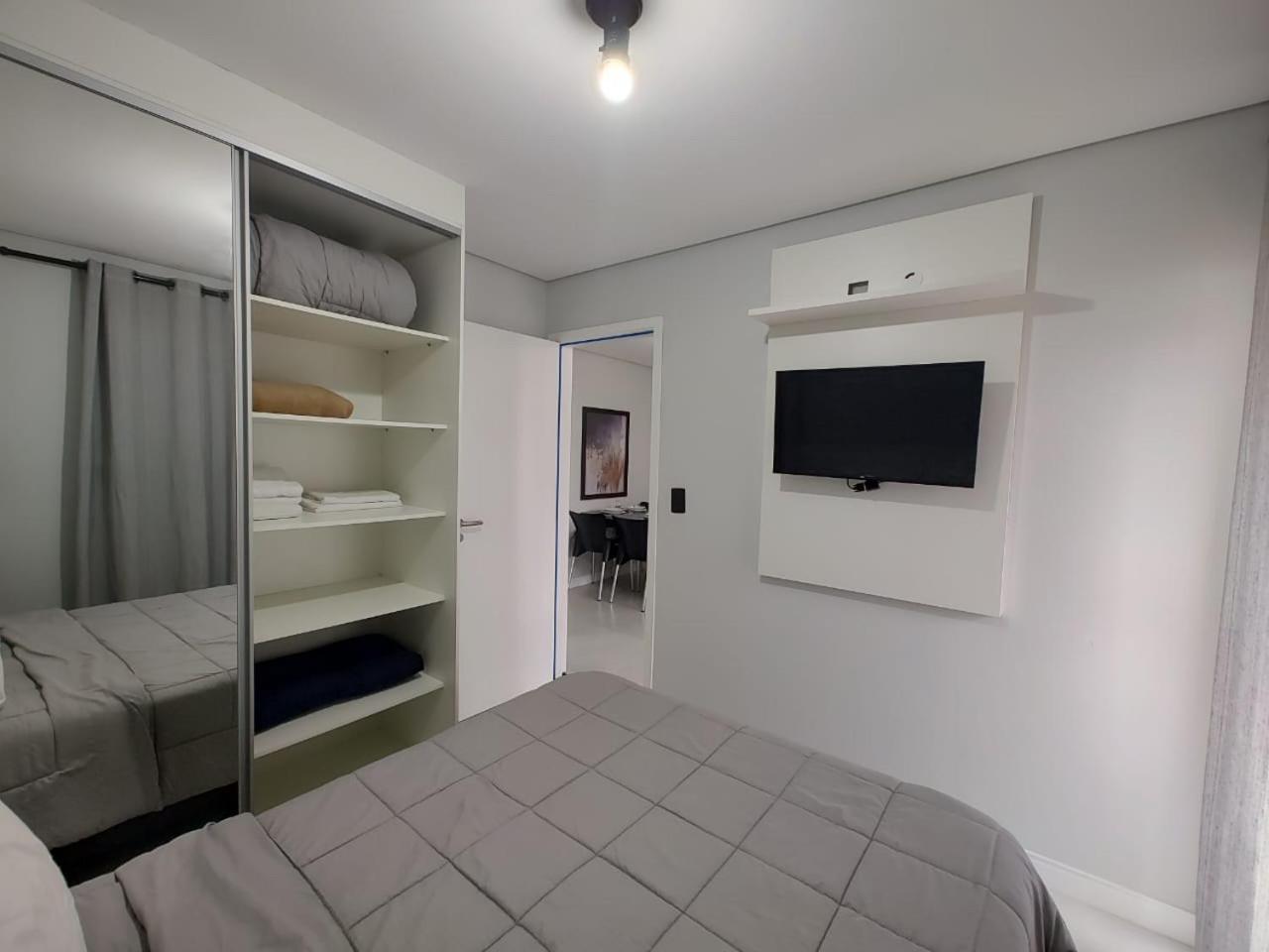 Apto Com Lazer Completo, Piscina, Ar, Mercadinho E Pet Friendly A 1 Min Da Praia Praia Grande (Santos) Ngoại thất bức ảnh