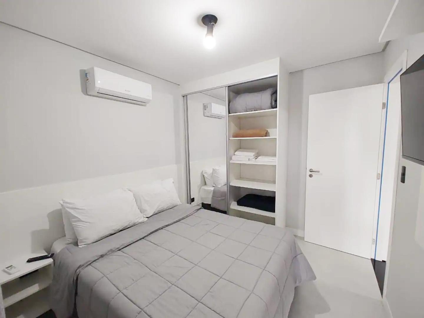Apto Com Lazer Completo, Piscina, Ar, Mercadinho E Pet Friendly A 1 Min Da Praia Praia Grande (Santos) Ngoại thất bức ảnh